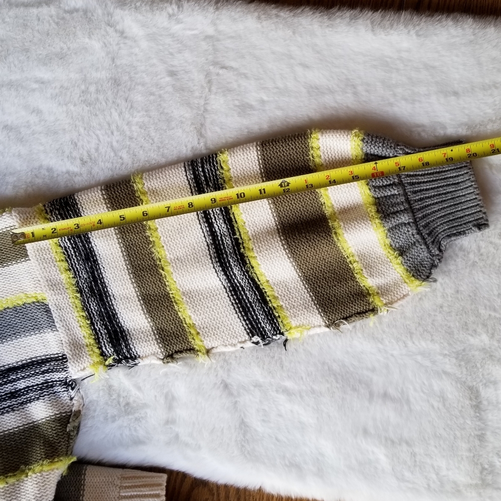 Striped Women's Sweater - Picture 9 of 14